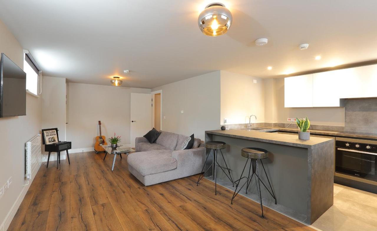 Declaration Suite Rhyl Exterior foto